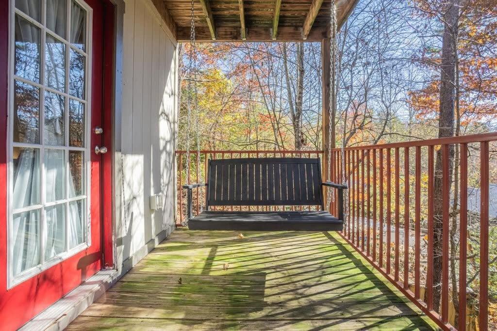 Sasquatch Lodge E Sleeps 13 Gatlinburg Exterior photo