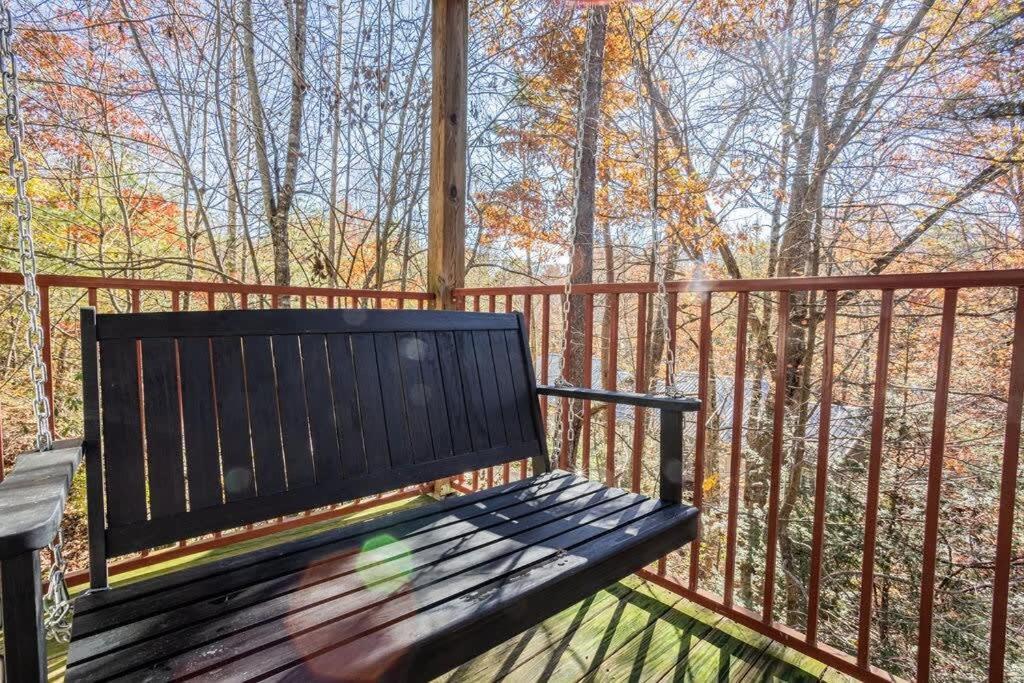 Sasquatch Lodge E Sleeps 13 Gatlinburg Exterior photo