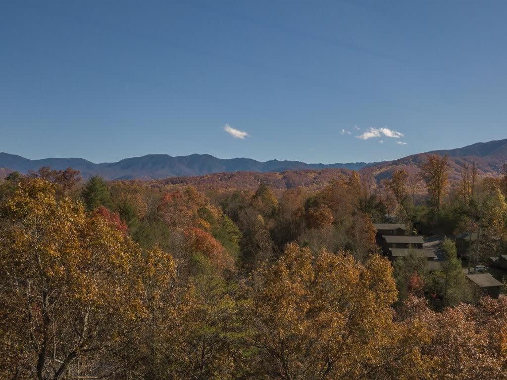 Sasquatch Lodge E Sleeps 13 Gatlinburg Exterior photo